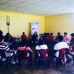 Thays apresentando o que é Vídeo Participativo para as Redes de Mazatenango Chicacao
